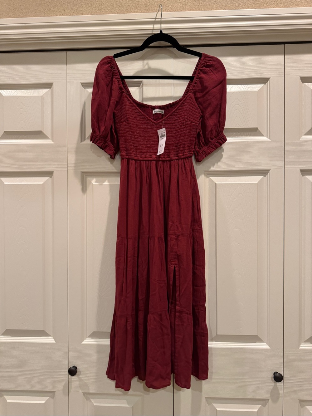 Abercrombie & Fitch Burgundy Smocked Puff-Sleeve Maxi Dress